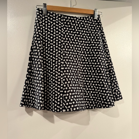 Uniqlo skirt, perfect condition, M size (small M) - Picture 3 of 4